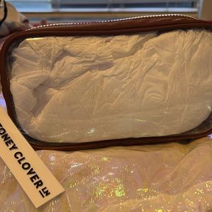 Chocolate Stoney clover pouch